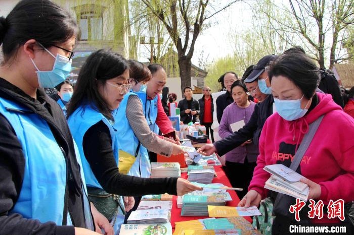 資料圖：山東省文旅廳組織文旅企業(yè)舉行文旅服務(wù)群眾相關(guān)活動?！≮w曉 攝