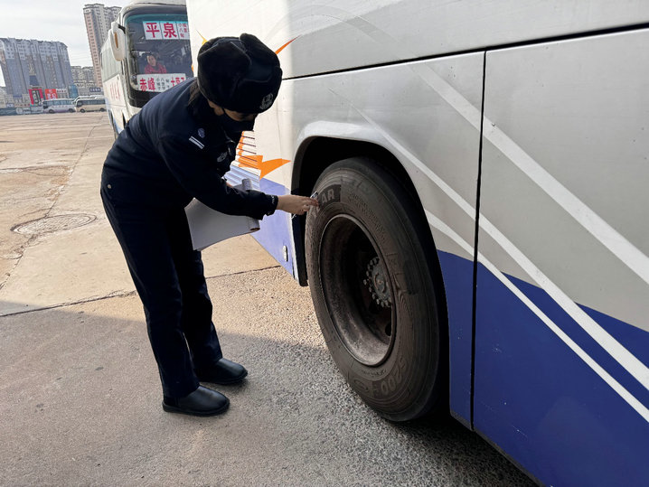 交警4.jpg