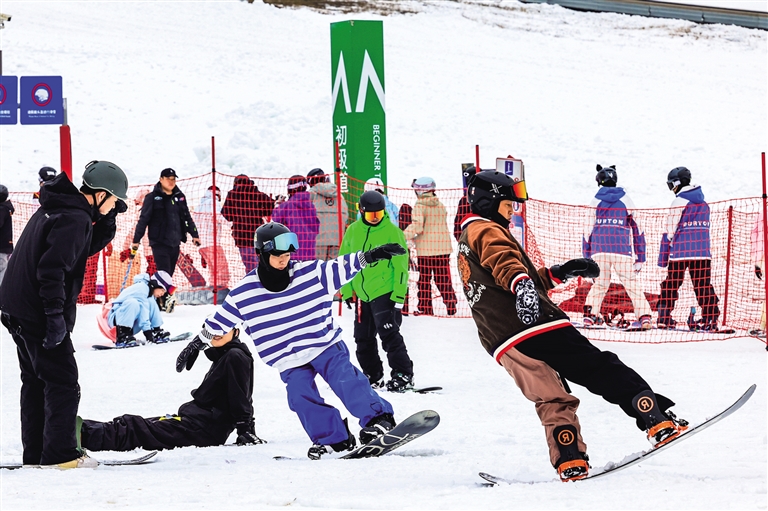 馬鬃山滑雪場。.jpg