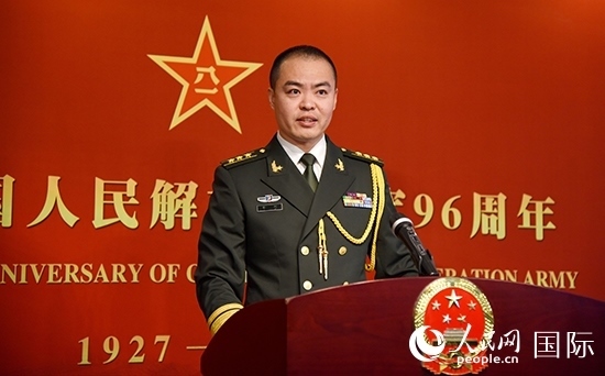 中國駐瑞典大使館李珂副武官致辭。人民網(wǎng)記者 殷淼攝