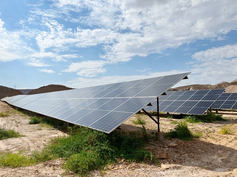 甘肅白銀深部銅礦廢石場(chǎng)100兆瓦光伏發(fā)電項(xiàng)目。受訪者供圖