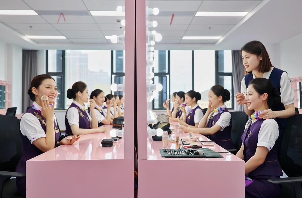 形象妝容塑造。