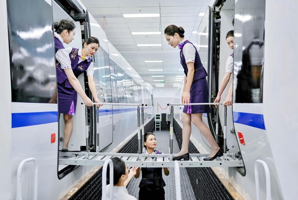 應(yīng)急處置培訓(xùn)。