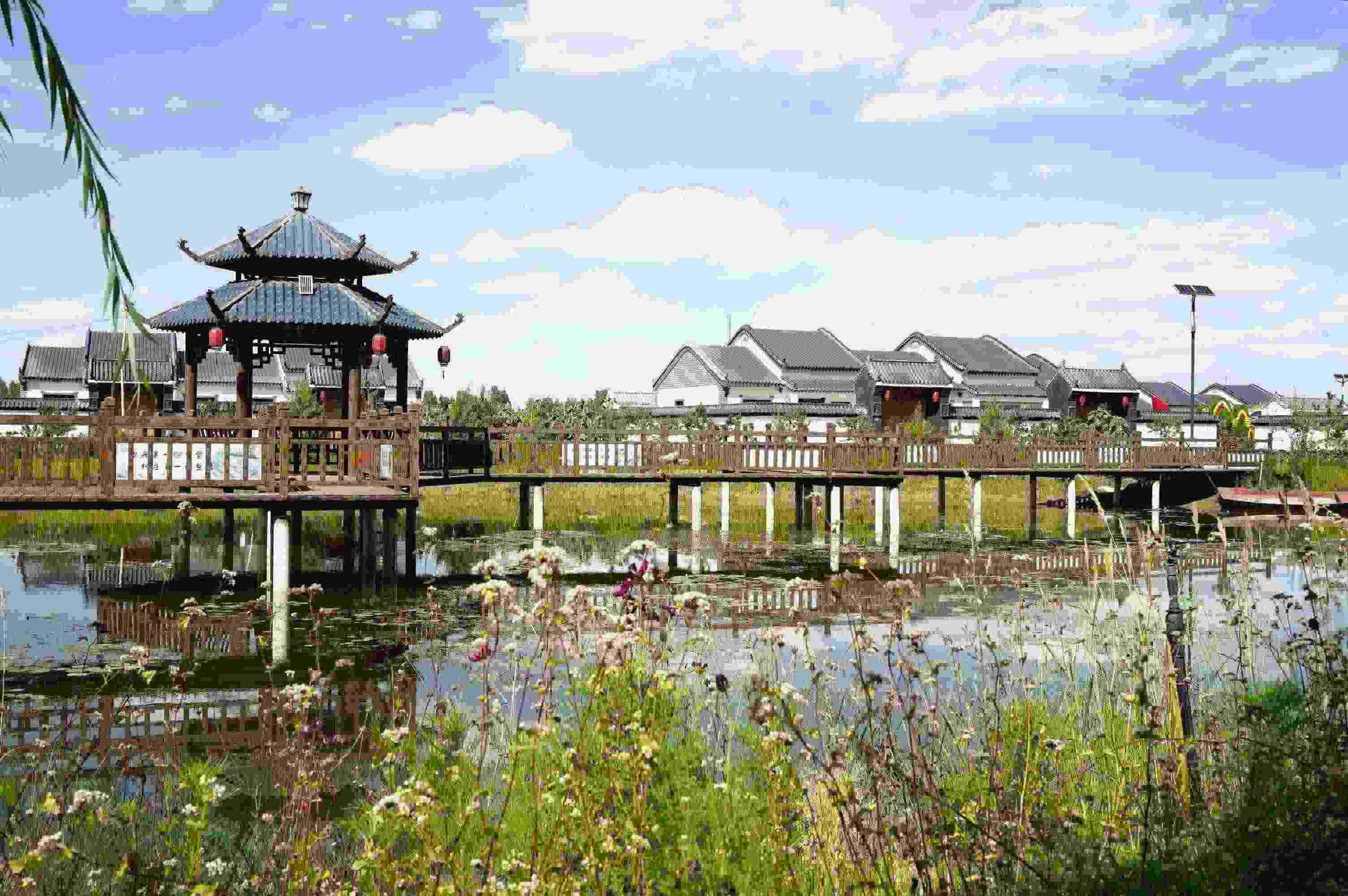 黃家堡村，筑夢新居。張文博攝