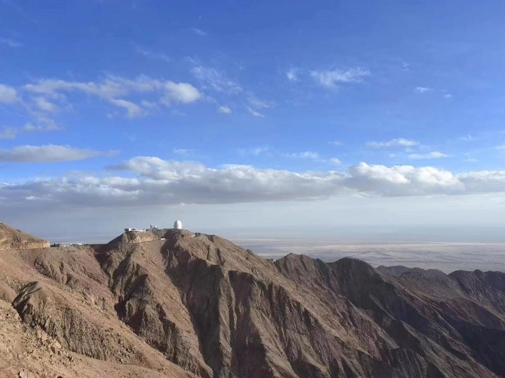 墨子巡天望遠(yuǎn)鏡遠(yuǎn)景圖。（中國(guó)科學(xué)技術(shù)大學(xué)供圖）