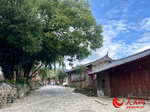 玉湖村村景。人民網(wǎng) 周靜圓攝