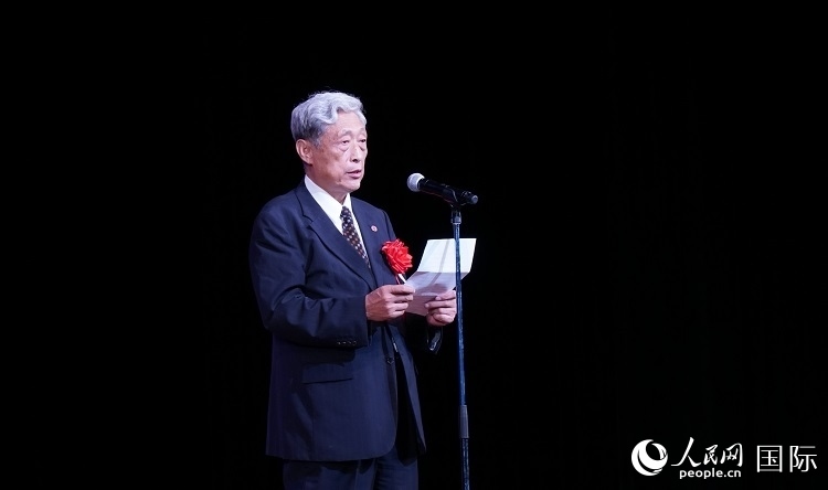 全華聯(lián)會長何德倫發(fā)表致辭。人民網 蔣曉辰攝