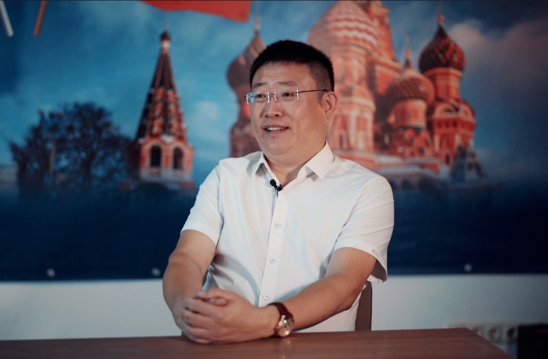 中俄人文合作發(fā)展中心主席尹斌接受人民網(wǎng)記者采訪。人民網(wǎng)記者 馬天翼攝