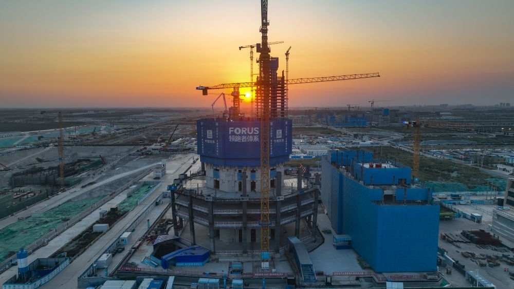 在雄安新區(qū)啟動(dòng)區(qū)拍攝的中國(guó)中化大廈項(xiàng)目（9月21日攝，無(wú)人機(jī)照片）。新華社記者 張鋮 攝