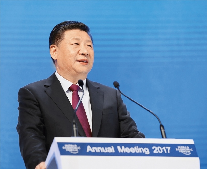 2017年1月17日，習(xí)近平主席在瑞士達(dá)沃斯國際會議中心出席世界經(jīng)濟論壇2017年年會開幕式，并發(fā)表題為《共擔(dān)時代責(zé)任 共促全球發(fā)展》的主旨演講。