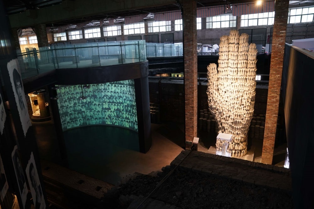 ↑這是景德鎮(zhèn)陶瓷工業(yè)遺產(chǎn)博物館內(nèi)景（2023年5月16日攝）。