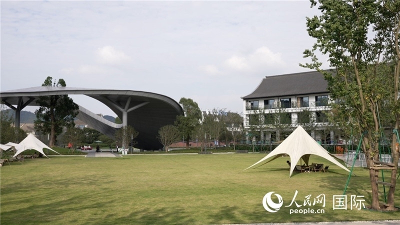 安吉露營地。人民網(wǎng) 彭昱凱攝