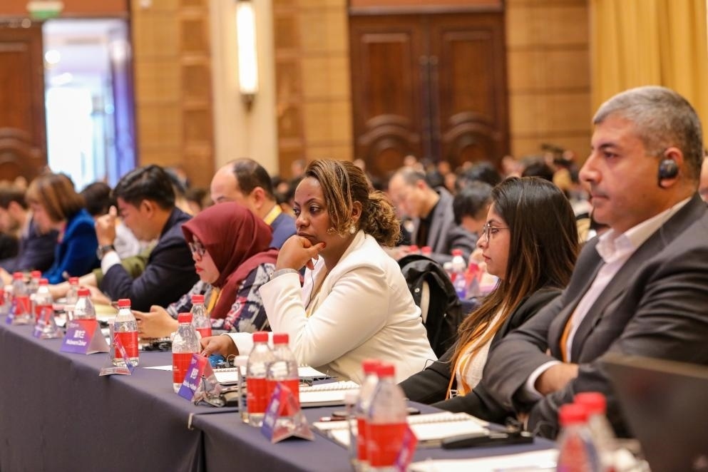 11月24日，論壇嘉賓在聆聽演講。新華社記者 辛夢晨 攝