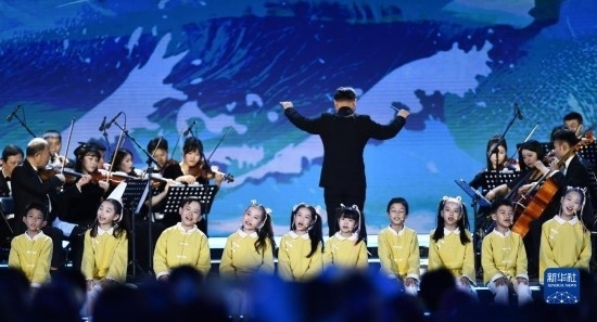 12月16日拍攝的第五屆海南島國際電影節(jié)開幕式現(xiàn)場。