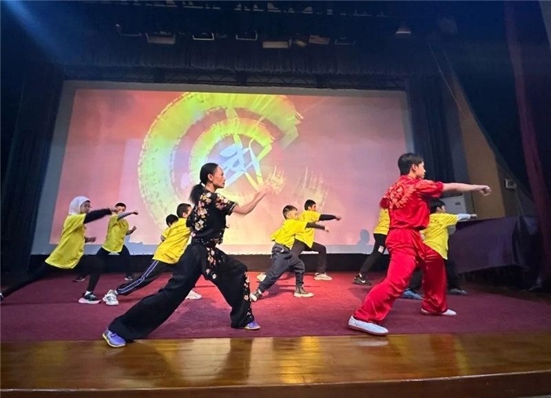 圖為2023“中華文化大樂園—埃及開羅營”閉幕式活動現(xiàn)場。主辦方供圖