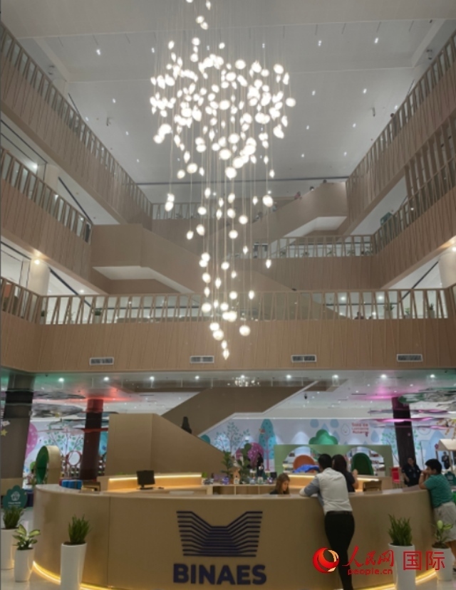 圖為中國援助薩爾瓦多國家圖書館內(nèi)景。 人民網(wǎng)記者 彭敏攝