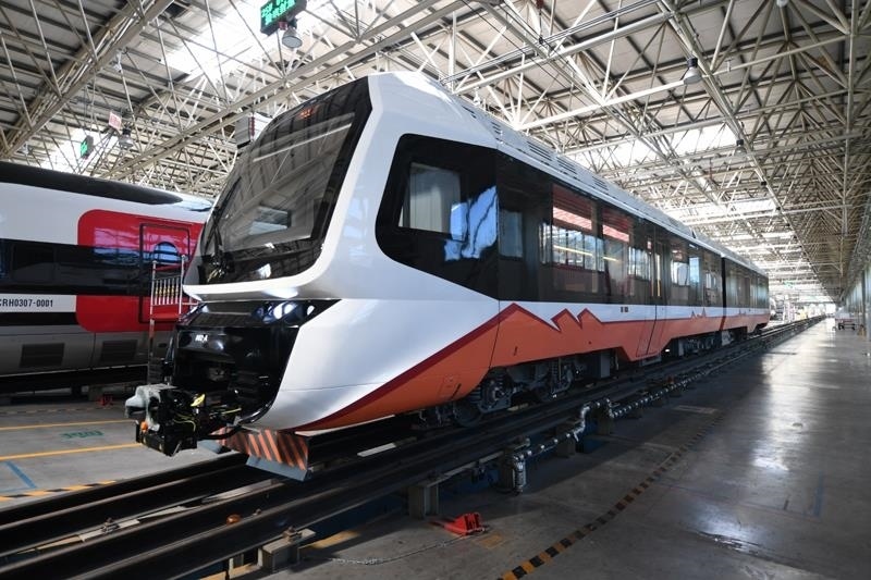 △2023年6月6日，中國中車出口阿根廷新能源輕軌車輛首列車在中車唐山公司下線。