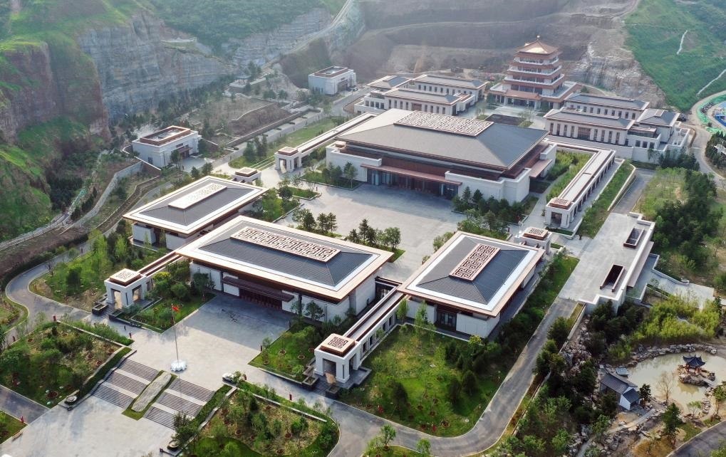 這是2022年7月30日拍攝的中國國家版本館中央總館（無人機照片）。新華社記者 李賀 攝