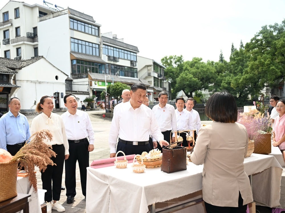 2023年9月20日上午，習(xí)近平在浙江省金華市義烏市后宅街道李祖村考察。新華社記者 謝環(huán)馳 攝