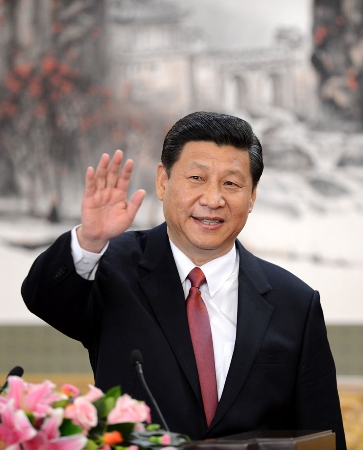 2012年11月15日，剛剛在中共十八屆一中全會上當(dāng)選中共中央總書記的習(xí)近平在北京人民大會堂同采訪十八大的中外記者親切見面。新華社記者 謝環(huán)馳 攝