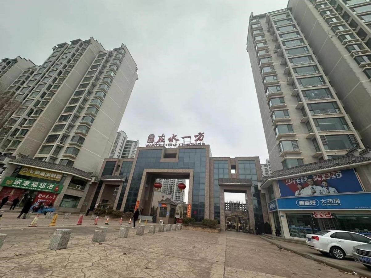 甘肅省永靖縣“在水一方”小區(qū)。人民網(wǎng)記者 馬昌攝