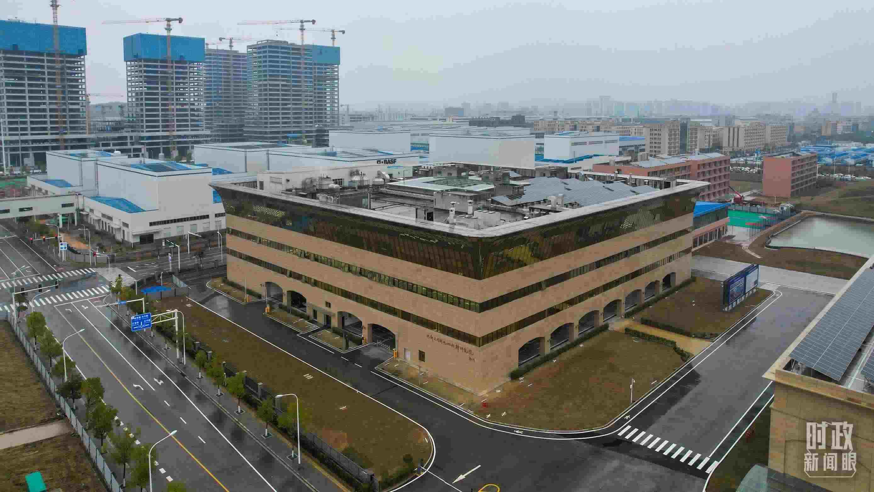 △巴斯夫杉杉電池材料研究院。（總臺央視記者范凱拍攝）