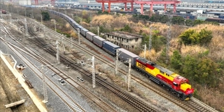 全國(guó)鐵路實(shí)行新的貨物列車運(yùn)行圖。國(guó)鐵集團(tuán)供圖