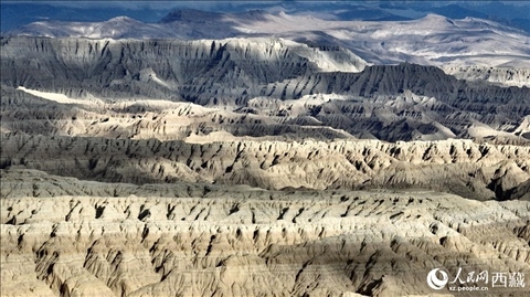 西藏阿里地區(qū)札達土林國家地質(zhì)公園。人民網(wǎng)記者 次仁羅布攝