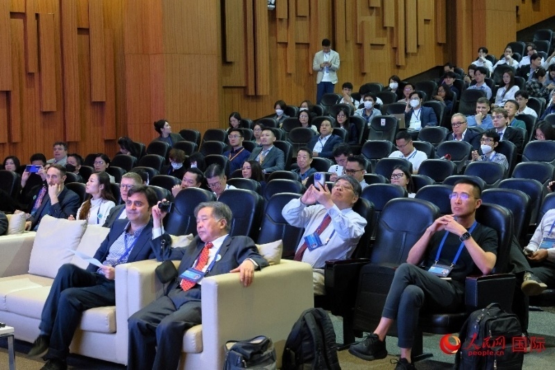 會(huì)議現(xiàn)場(chǎng)。人民網(wǎng)記者 白元琪攝