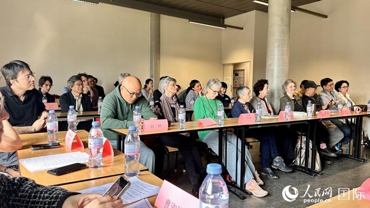 “國際青年文學(xué)共讀”活動現(xiàn)場。人民網(wǎng)記者 于超凡攝