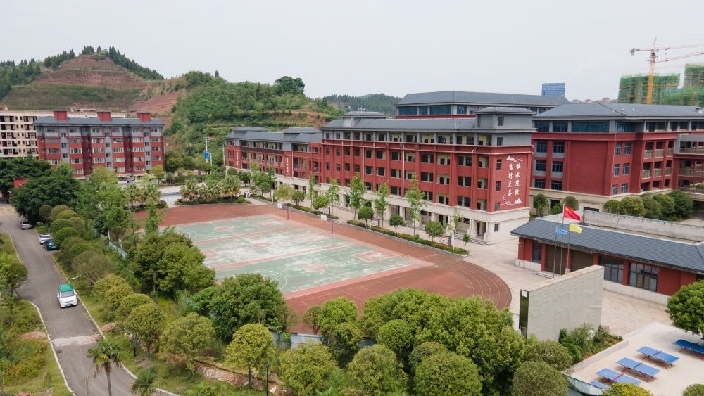 這是5月31日拍攝的之江小學(xué)校園。