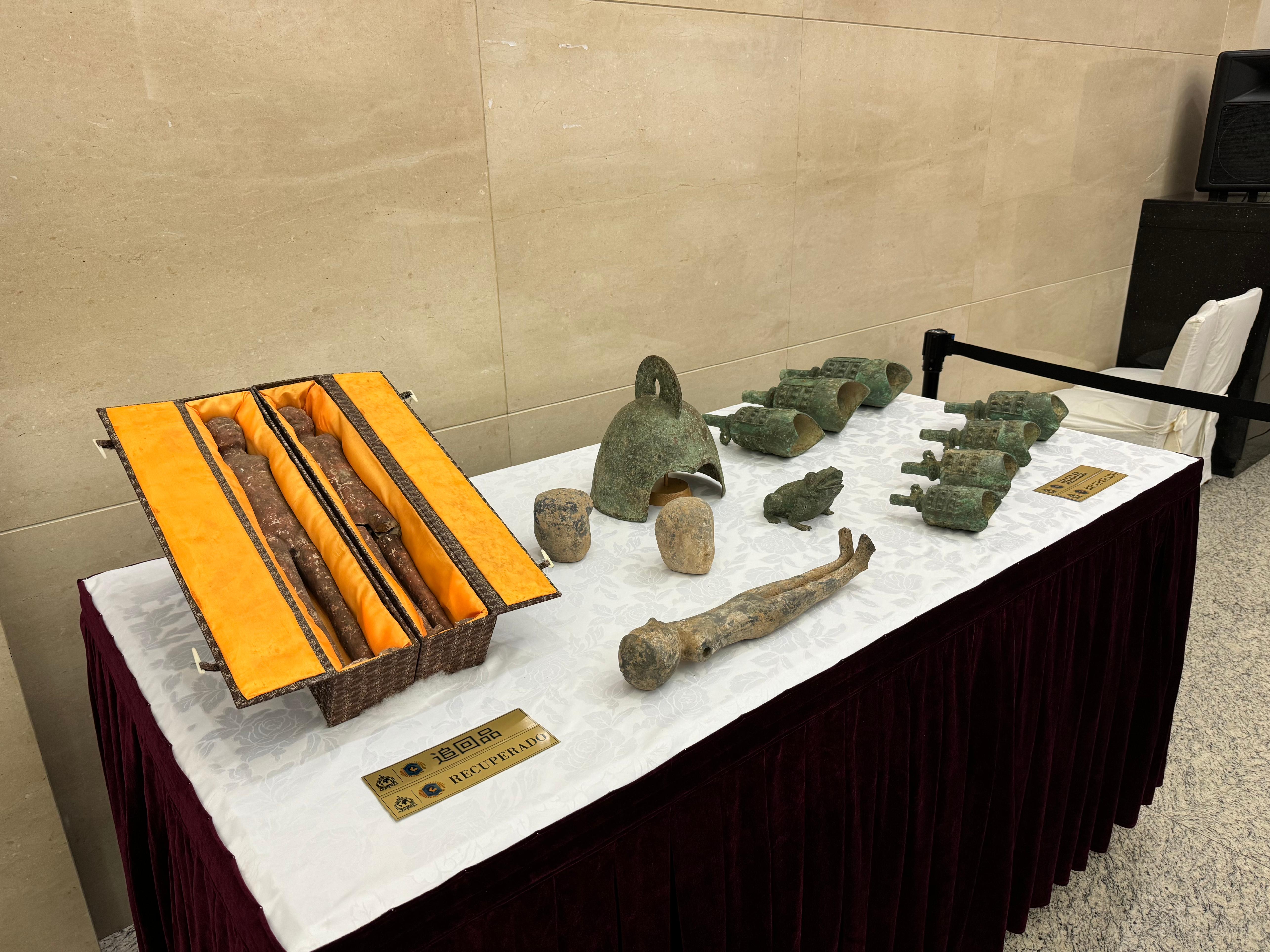 阿根廷返還的14件文物藝術(shù)品。國家文物局供圖