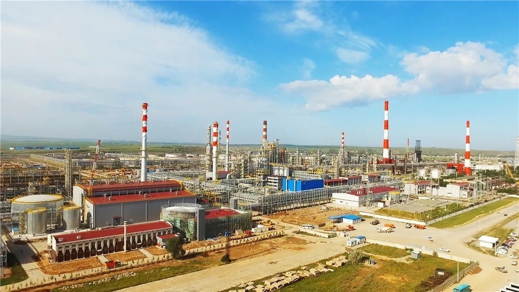 奇姆肯特?zé)捰蛷S完成現(xiàn)代化改造后全景。（圖源：人民網(wǎng)）