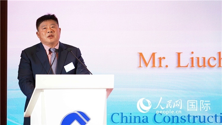 中國(guó)建設(shè)銀行國(guó)際部副總經(jīng)理岳留昌發(fā)言。 人民網(wǎng) 張茜 攝