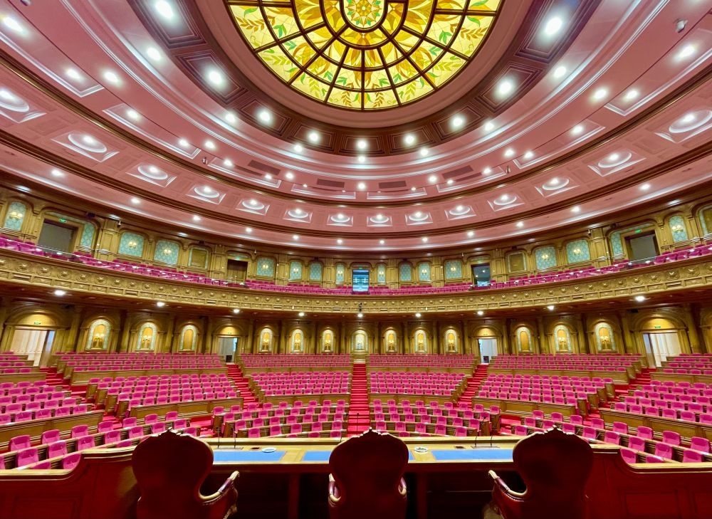 這是在杜尚別拍攝的塔吉克斯坦議會(huì)大樓內(nèi)景。