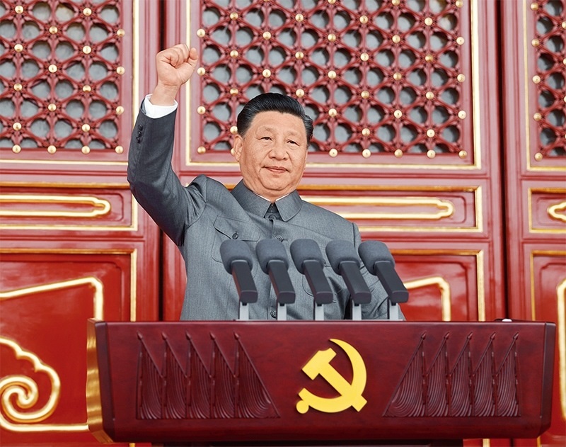 2021年7月1日，慶祝中國(guó)共產(chǎn)黨成立100周年大會(huì)在北京天安門(mén)廣場(chǎng)隆重舉行。中共中央總書(shū)記、國(guó)家主席、中央軍委主席習(xí)近平發(fā)表重要講話。 新華社記者 鞠鵬/攝