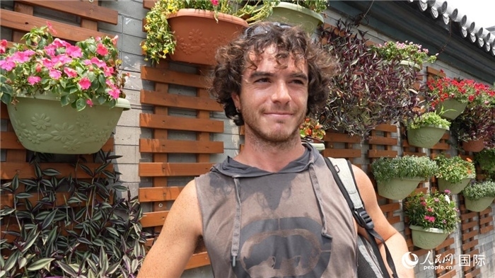 圖為意大利籍游客盧卡·拉·萬科（Luca La Vanco）。人民網(wǎng)記者 吳超嵐攝