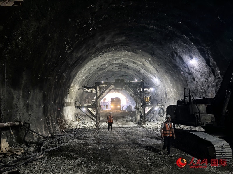 隧道施工現(xiàn)場圖片。人民網(wǎng) 賽義德·邁赫迪攝