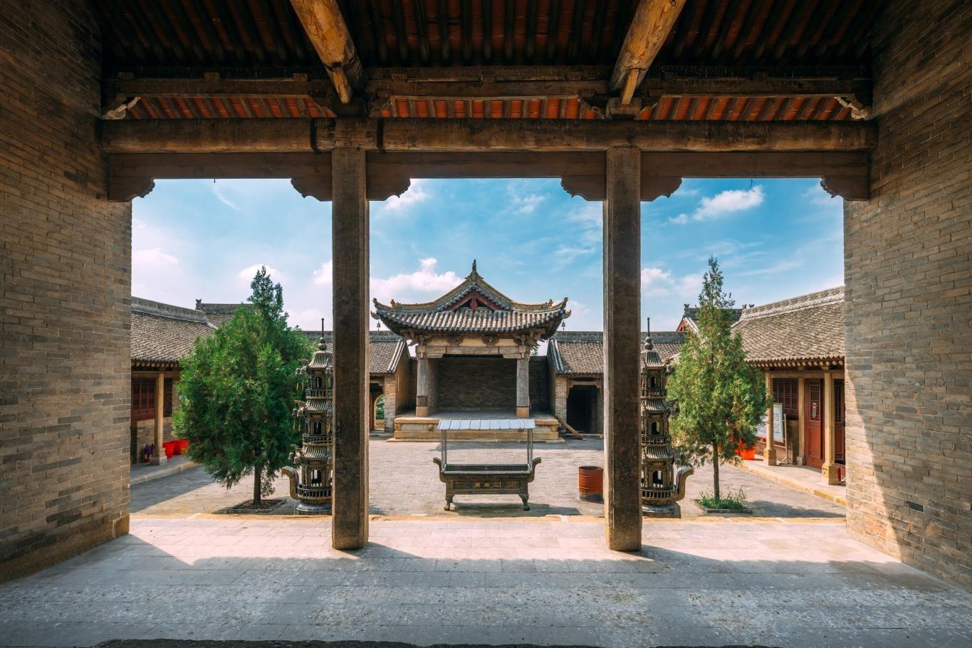 高平市王報村二郎廟金代戲臺。蘇唐詩攝