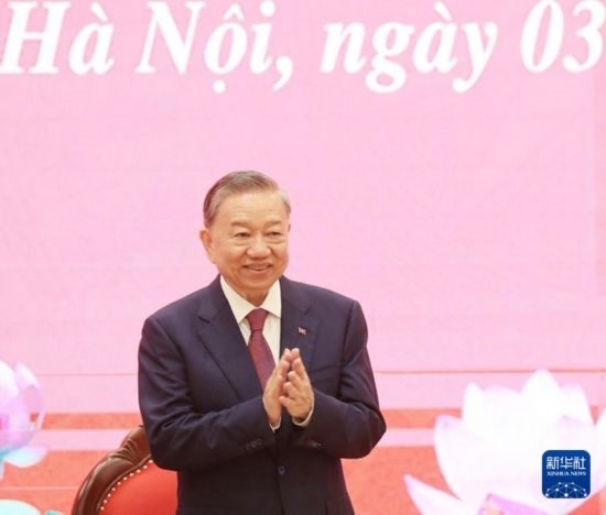 8月3日，在越南河內，蘇林出席新聞發(fā)布會。新華社/越通社