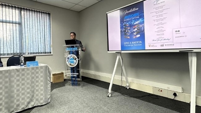 中國駐南非大使館參贊邱忠義致辭。南中經(jīng)貿(mào)協(xié)會供圖