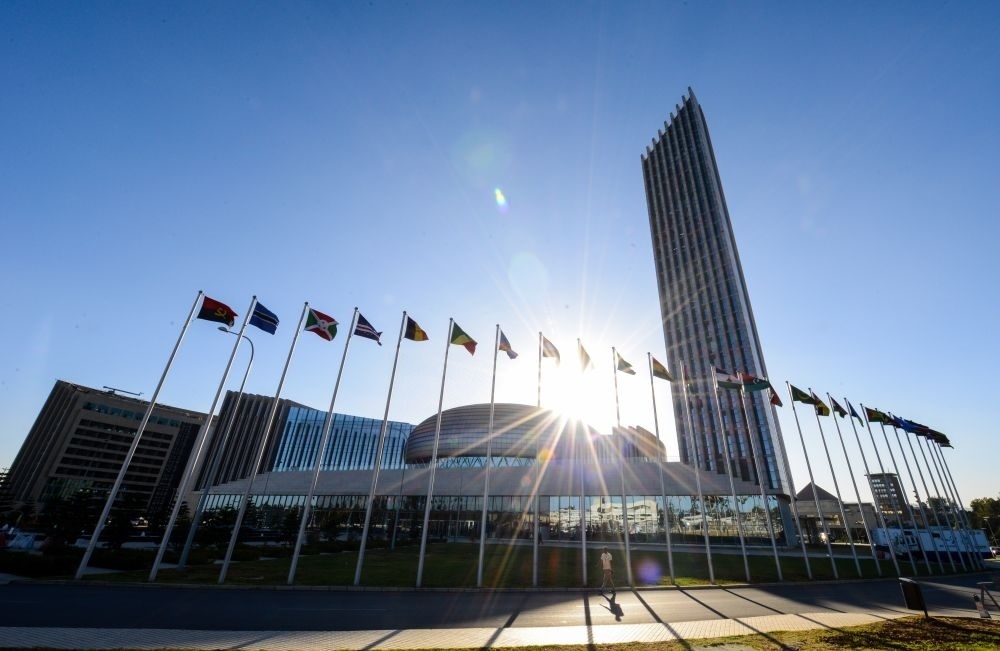 這是2015年1月28日在埃塞俄比亞首都亞的斯亞貝巴拍攝的中國(guó)政府無(wú)償援建的非盟總部所在地非盟會(huì)議中心。新華社記者 翟健嵐 攝