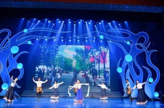 第十屆“歡動北京”開幕，12國青少年向未來問好