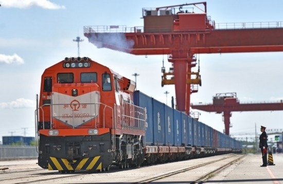 2023年9月19日，列車從中歐班列（沈陽）集結(jié)中心出發(fā)，將經(jīng)由滿洲里口岸駛向歐洲。截至2024年8月2日，中歐班列（沈陽）集結(jié)中心往返開行中歐班列數(shù)突破1000列，運(yùn)輸貨物超8萬標(biāo)箱。