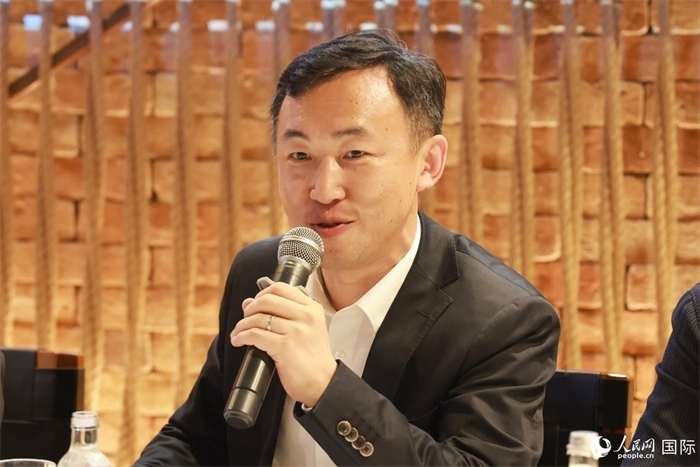 中國駐里約熱內(nèi)盧代總領(lǐng)事王海濤在座談會(huì)上致辭。人民網(wǎng)記者 陳海琪攝