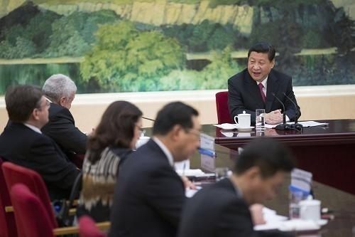 △2013年3月19日，習(xí)近平主席在北京人民大會(huì)堂接受金磚國家媒體聯(lián)合采訪。