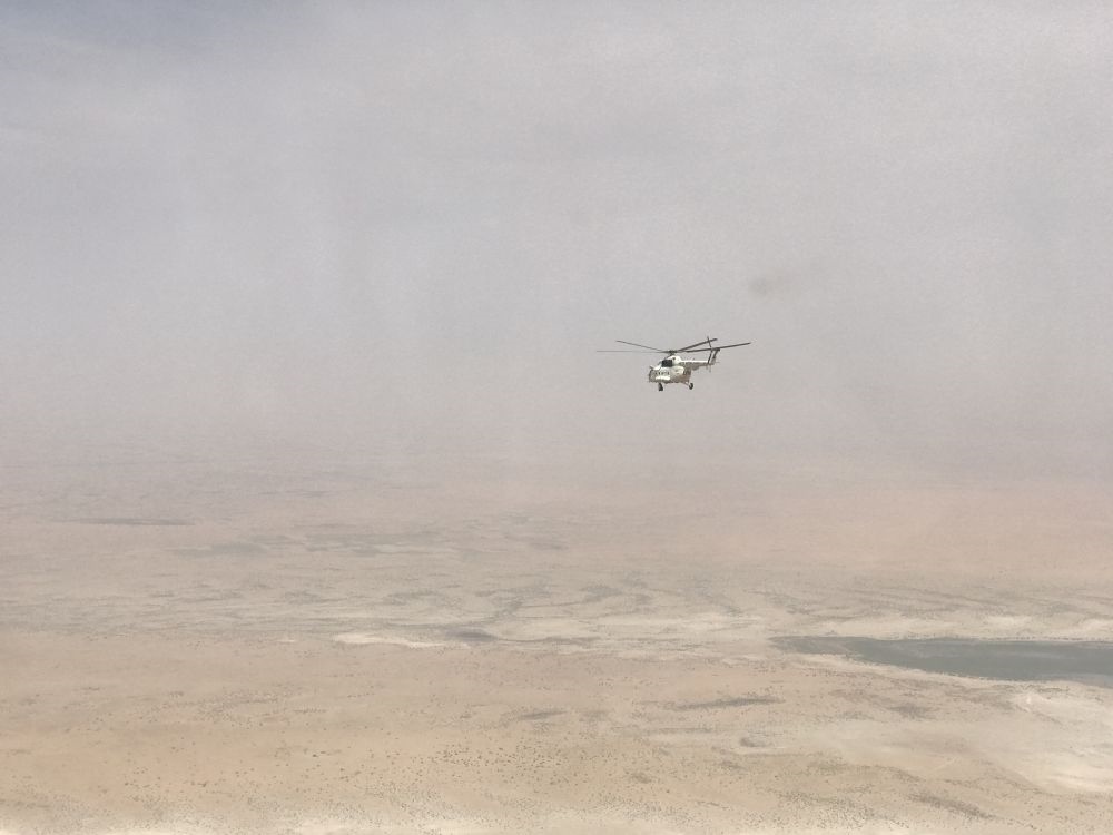 2017年8月8日，中國(guó)首支維和直升機(jī)分隊(duì)直升機(jī)飛行在蘇丹達(dá)爾富爾任務(wù)區(qū)上空。