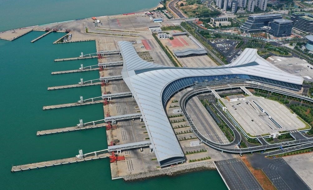 這是已經(jīng)停航的?？谛潞８郏?月4日攝，無人機(jī)照片）。新華社記者 郭程 攝