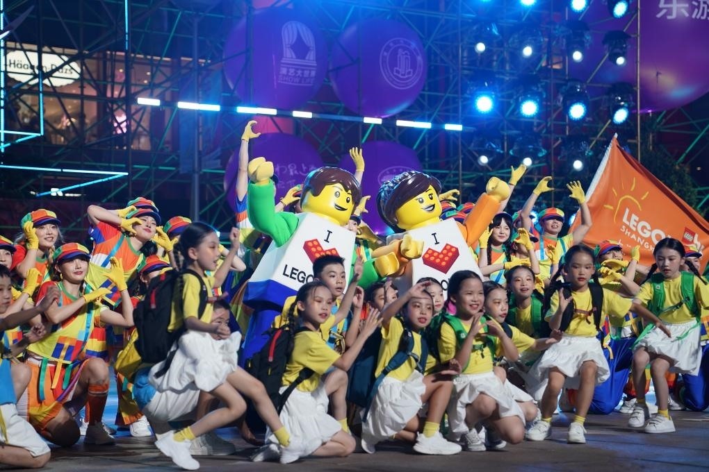 9月14日晚，演員在上海旅游節(jié)開幕式上表演。新華社發(fā)（陳浩明 攝）