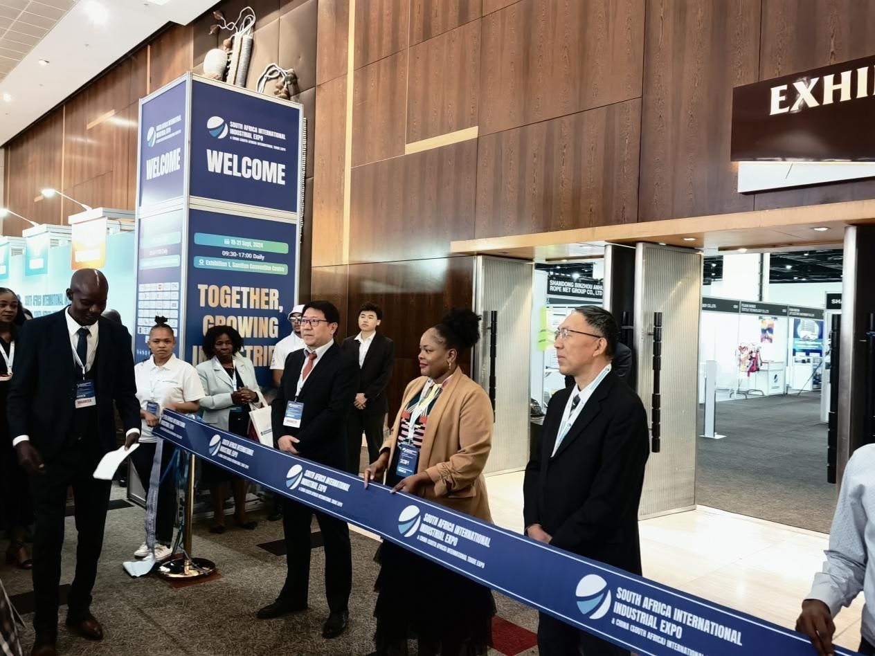 19日，第三屆南非國際工業(yè)展暨中國（南非）國際貿(mào)易展覽會(huì)在約翰內(nèi)斯堡桑頓會(huì)議中心盛大開幕。主辦方供圖